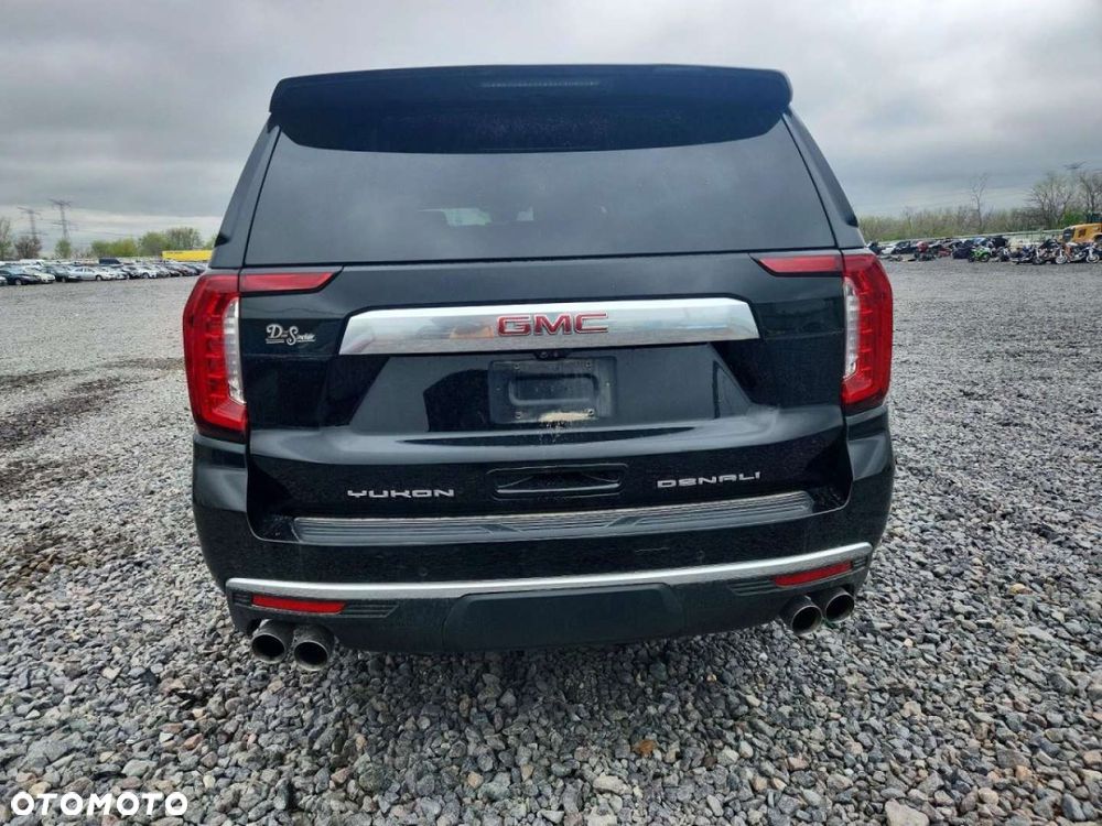GMC Yukon - 3