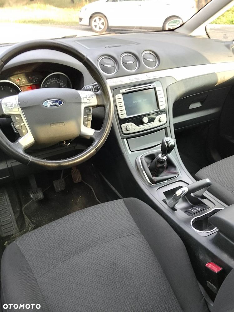Ford Galaxy 2.0 TDCi Ghia - 25