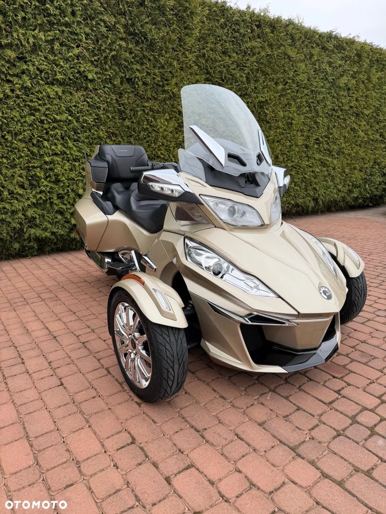 Can-Am Spyder - 1