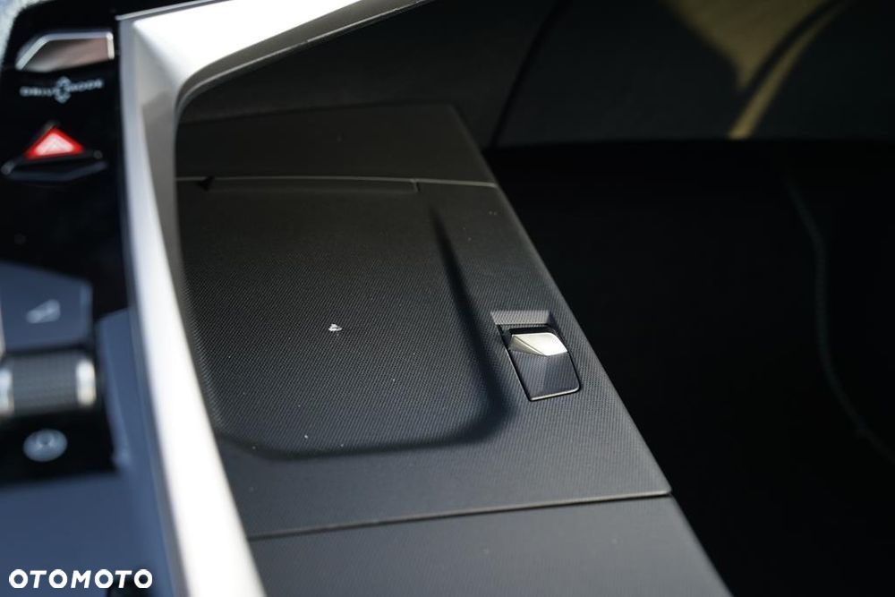 Peugeot 3008 1.2 PureTech mHEV GT E-DCS6 - 24