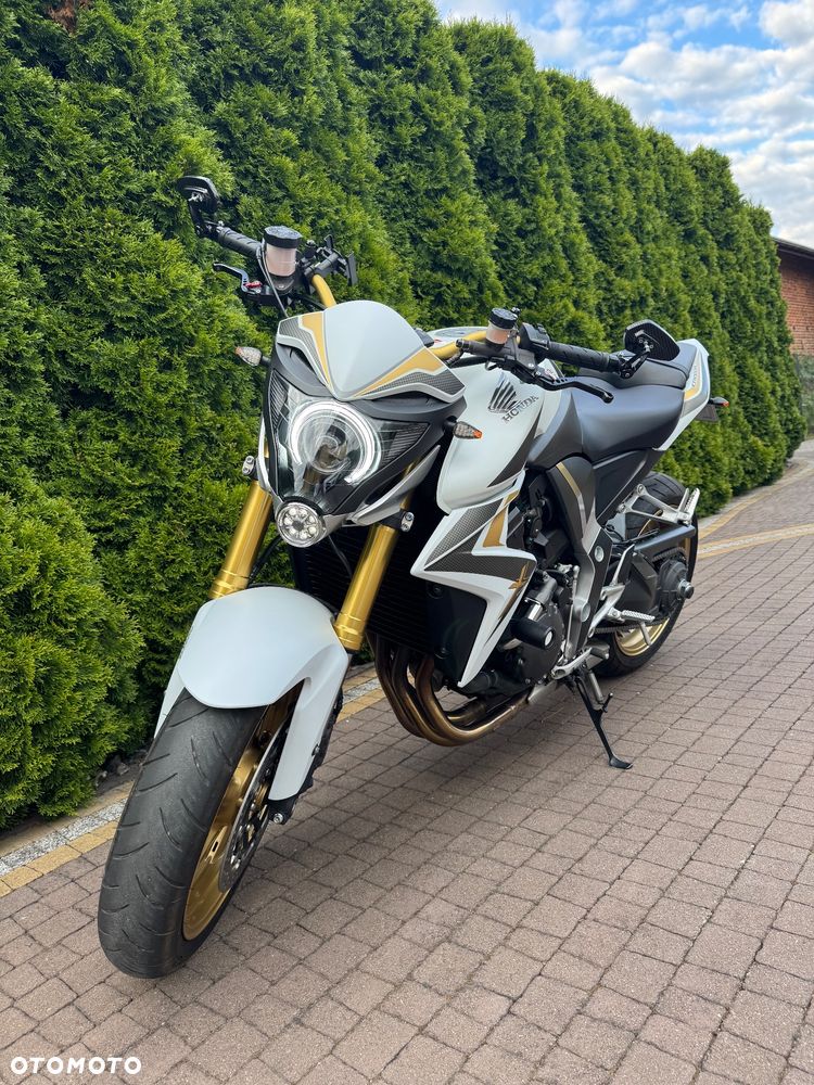 Honda CB - 1