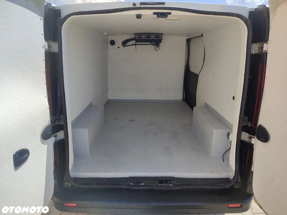 Renault Trafic - 15