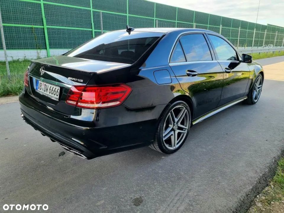 Mercedes-Benz Klasa E 63 AMG 4-Matic - 3