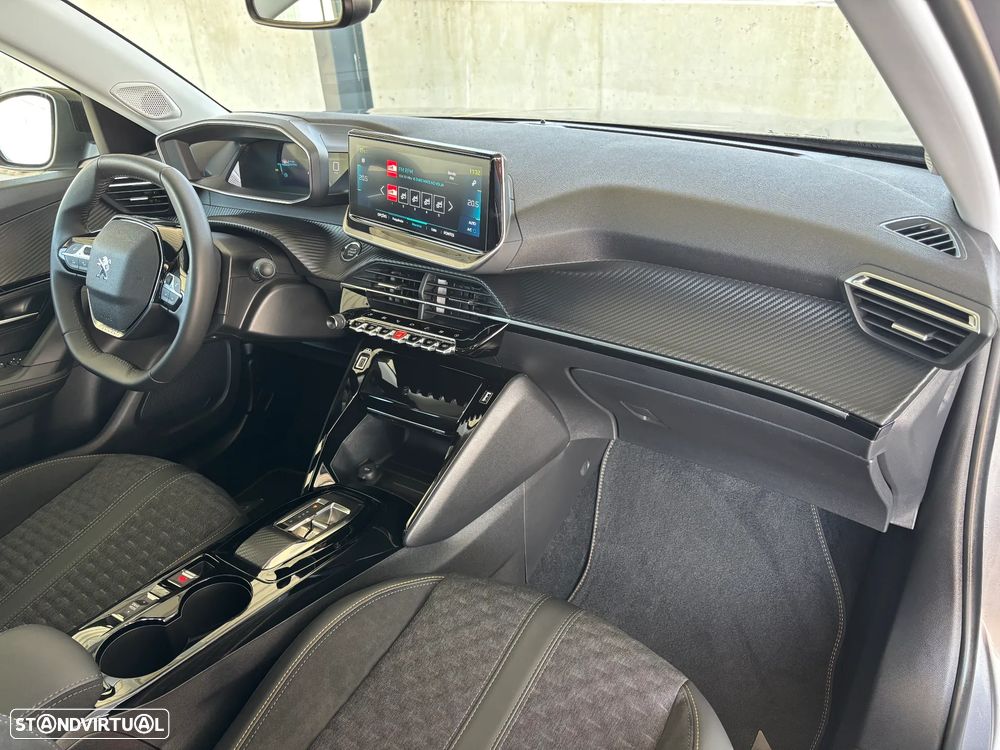 Peugeot e-2008 Allure Pack - 23