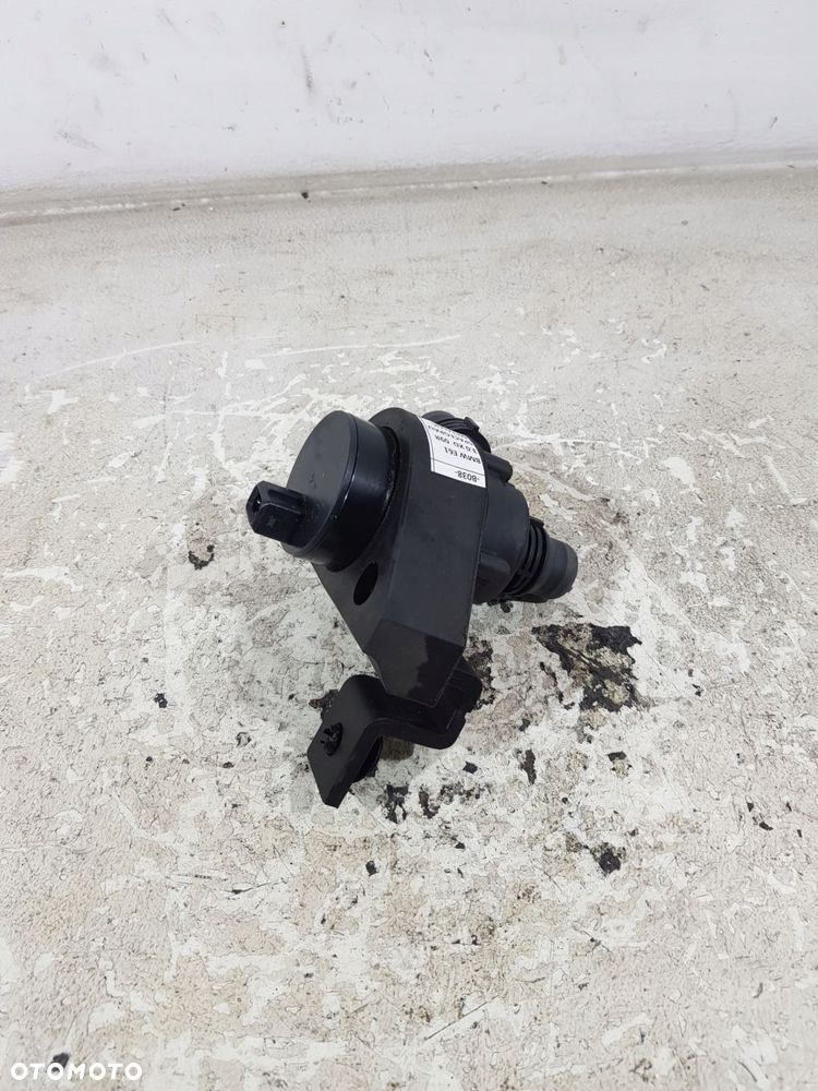 elektryczna pompa wody 6917700 bmw e60 e61 lci eur 3.0d - 3