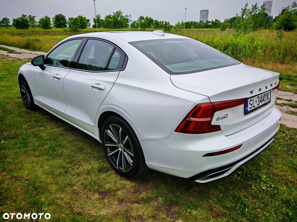 Volvo S60 T5 AWD R-Design - 29