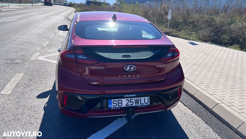 Hyundai IONIQ - 4