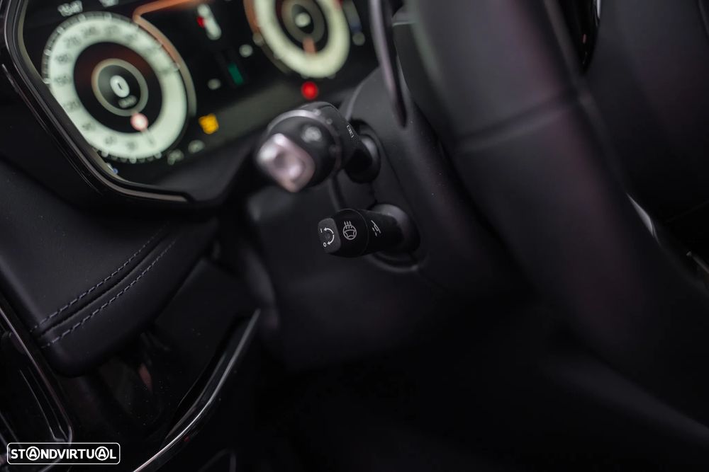 Aston Martin DBX 707 - 19