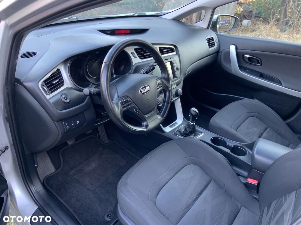 Kia Ceed 1.6 CRDi M - 6