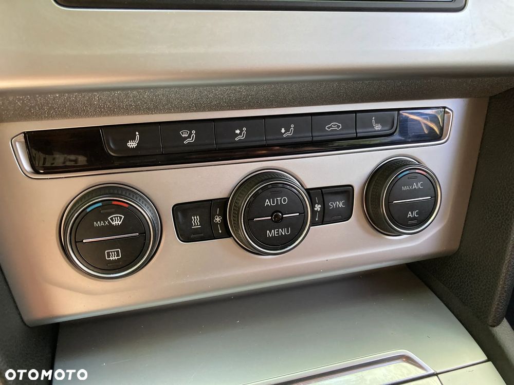 Volkswagen Passat 2.0 TDI BMT Comfortline - 16