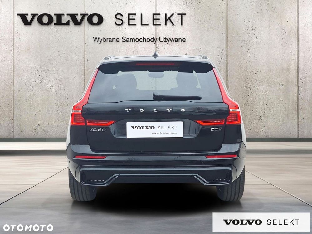 Volvo XC 60 B5 B AWD Plus Dark - 6