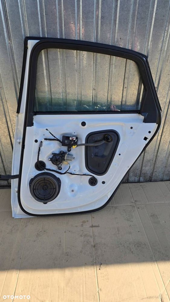 drzwi prawy tyl sedan audi a4 b9 8w ls9r kompletne - 3