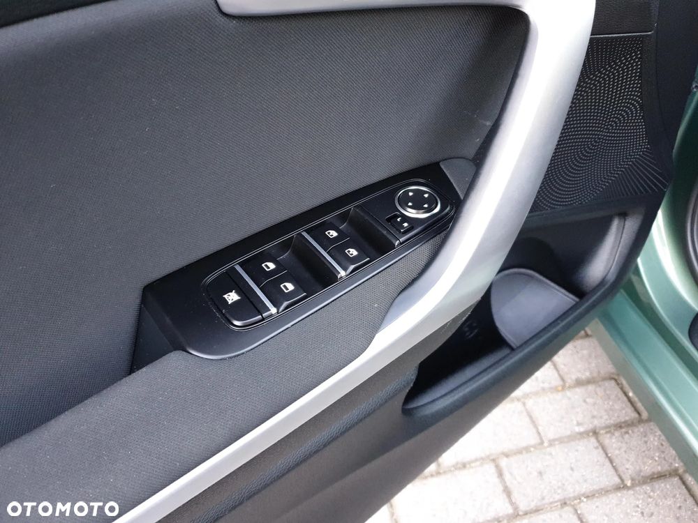 Kia Ceed 1.5 T-GDI M - 19