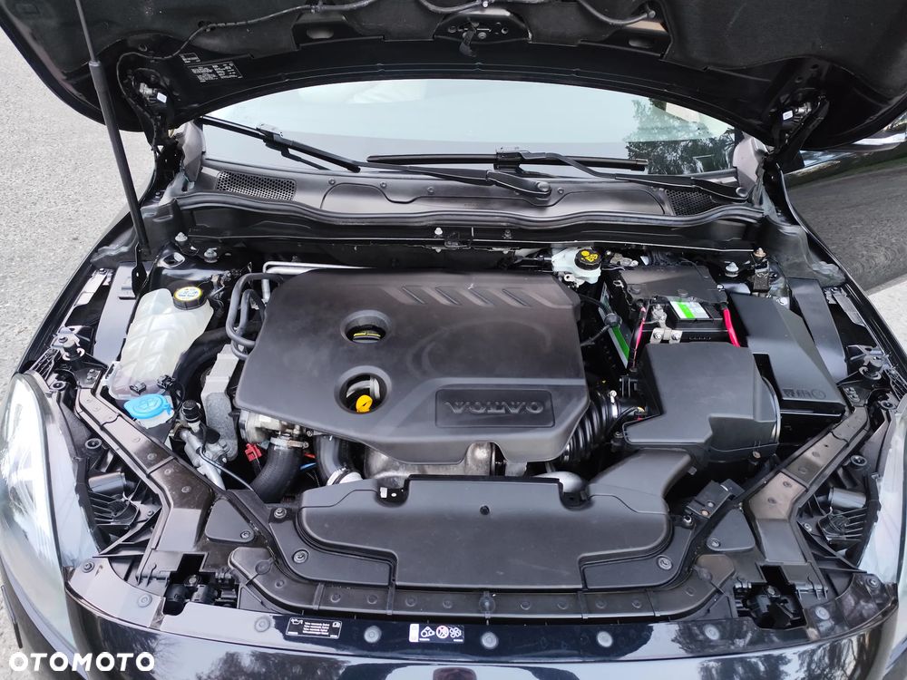 Volvo V40 D2 - 35
