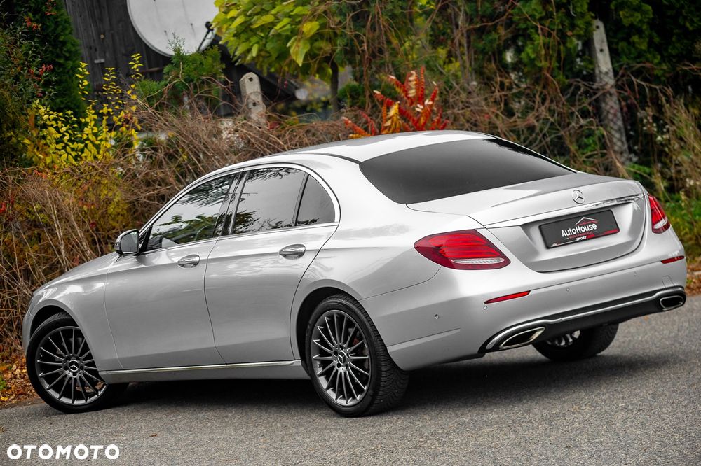 Mercedes-Benz Klasa E 250 9G-TRONIC Avantgarde - 9