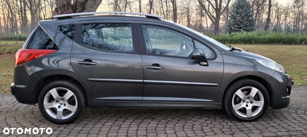 Peugeot 207 1.6 Trendy - 6