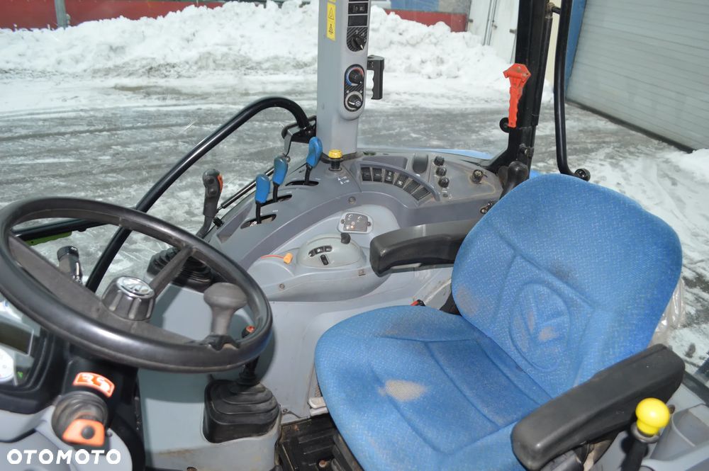 New Holland T5.105 - 10