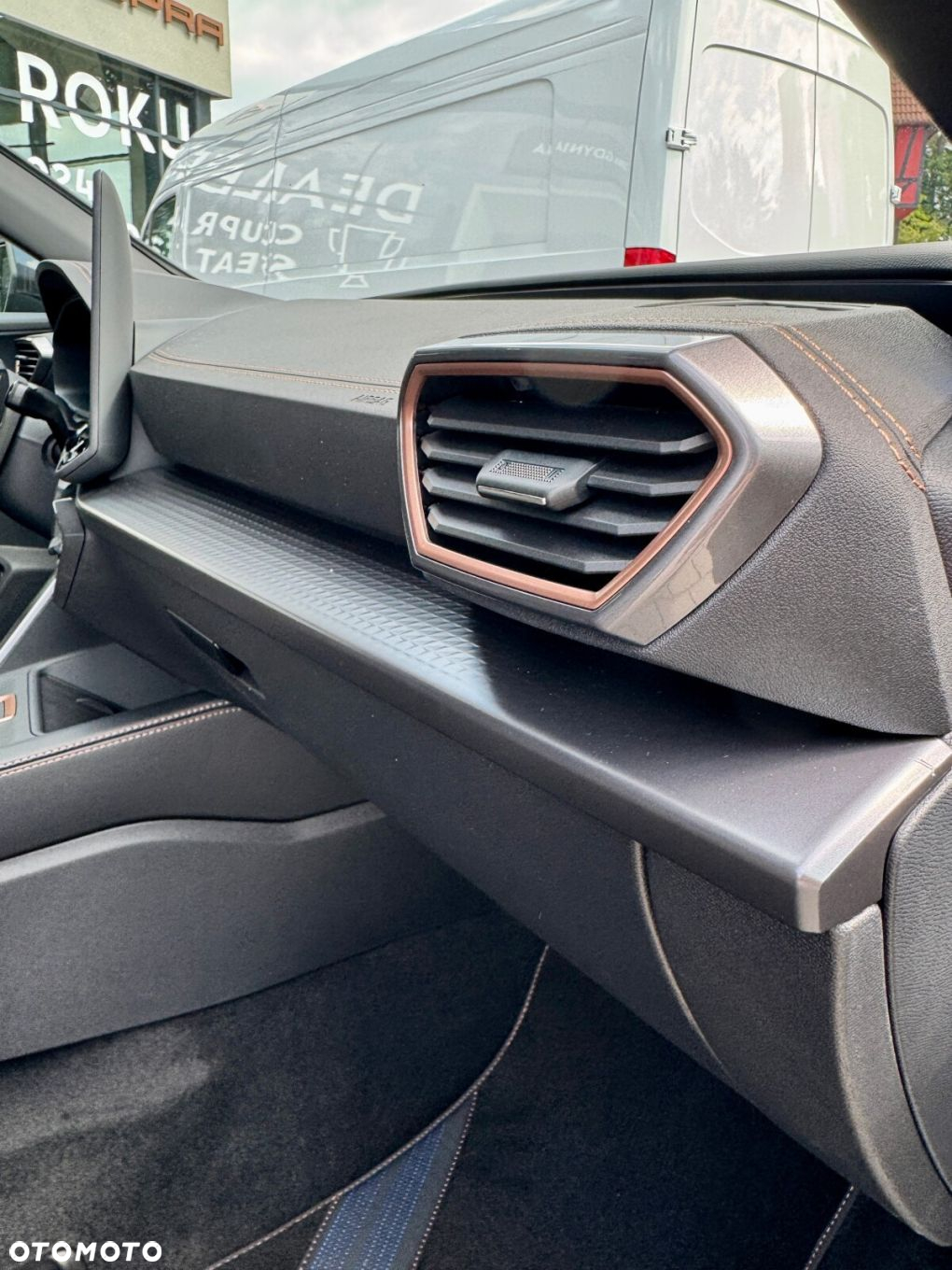 Cupra Formentor 1.5 eTSI mHEV DSG - 35