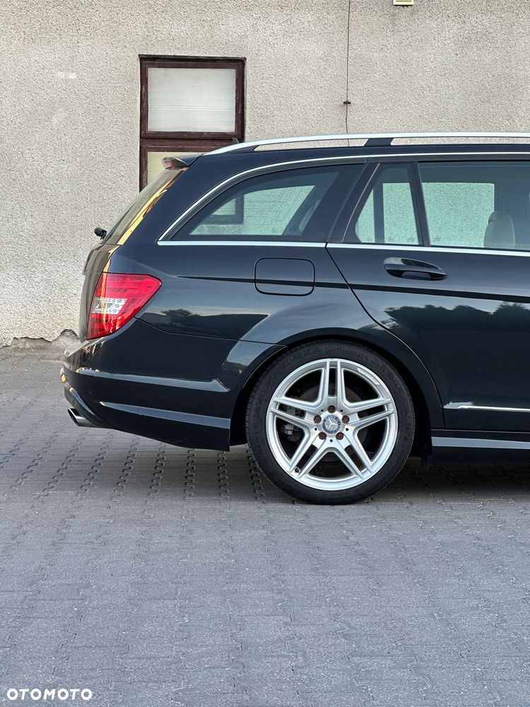 Mercedes-Benz Klasa C 350 CDI BlueEff Avantgarde - 17