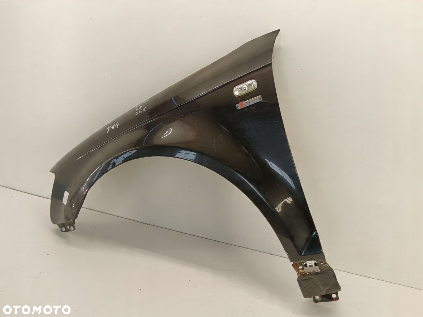 BŁOTNIK LEWY PRZEDNI AUDI A3 8P LIFT 05-08 LZ7L - 3