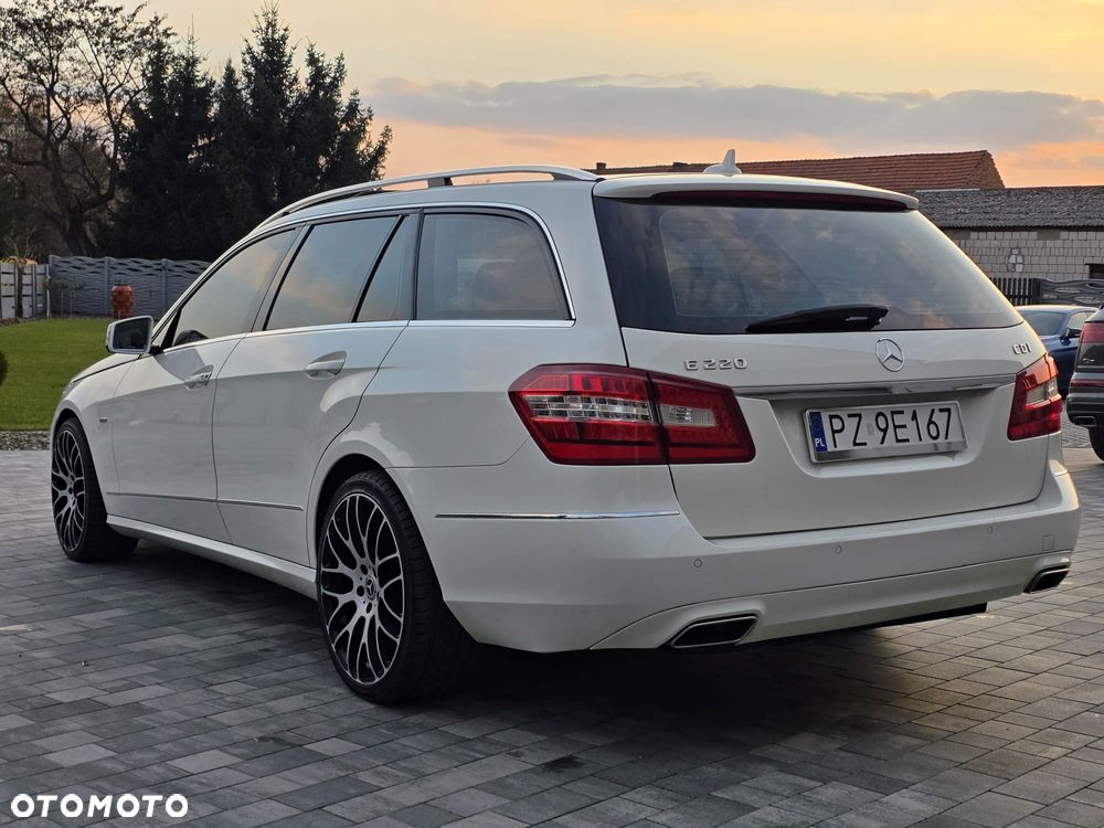 Mercedes-Benz Klasa E 220 CDI Automatik Avantgarde DPF BusinessEDITION - 4