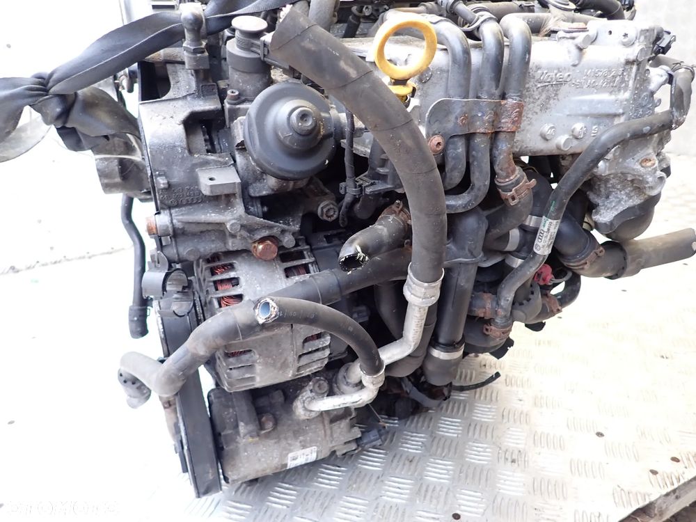 SILNIK VW SEAT AUDI  1.6 TDI  CLHC - 5