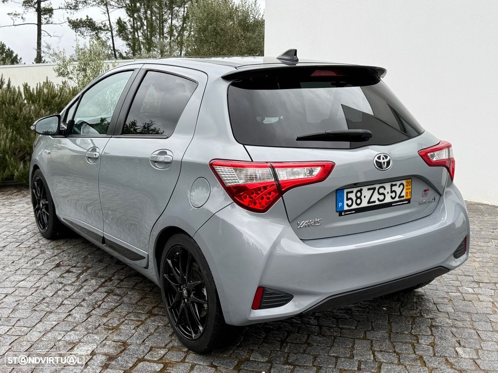 Toyota Yaris 1.5 HSD GR Sport - 11