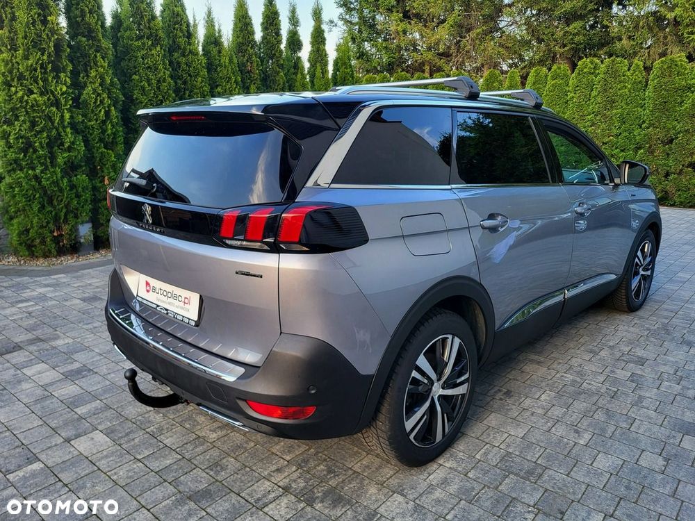 Peugeot 5008 - 8