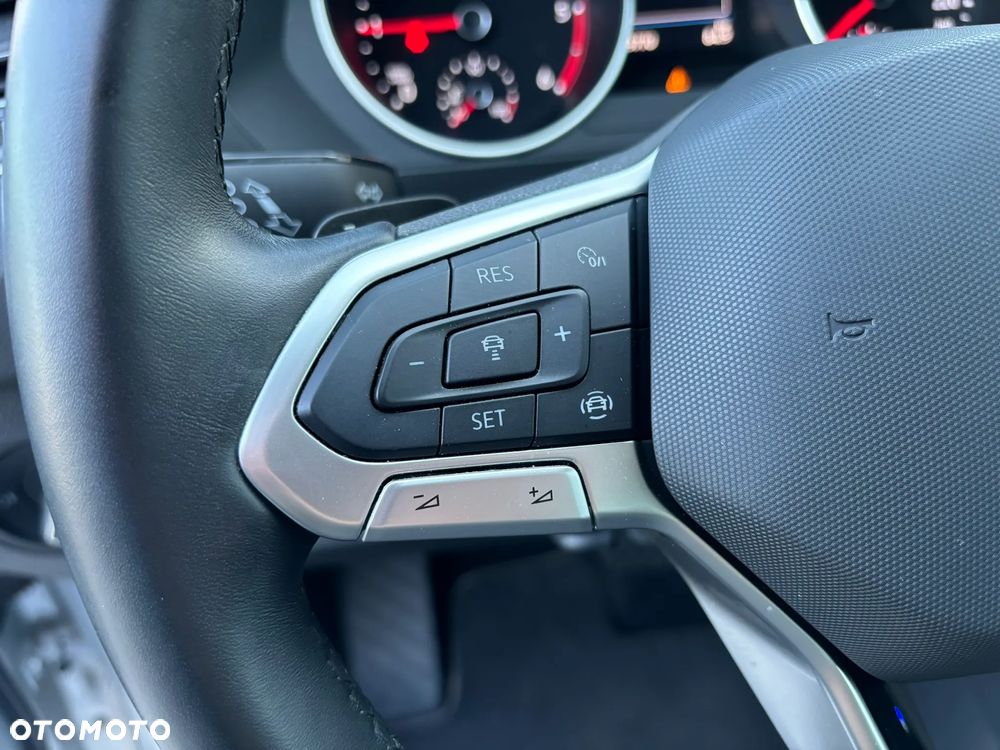 Volkswagen Tiguan 2.0 TDI SCR DSG IQ.DRIVE - 9