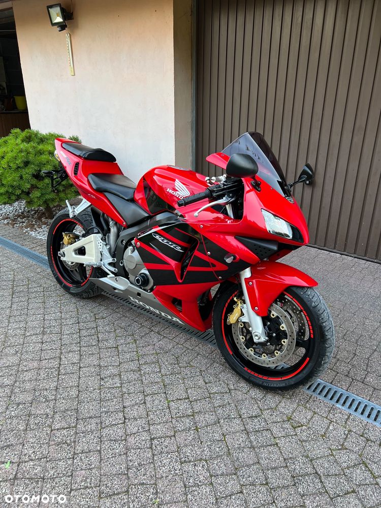 Honda CBR - 1