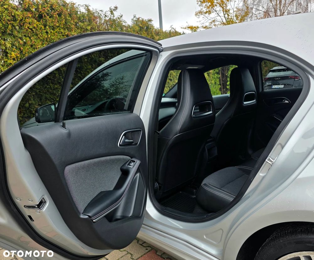 Mercedes-Benz Klasa A 200 (BlueEFFICIENCY) Style - 24