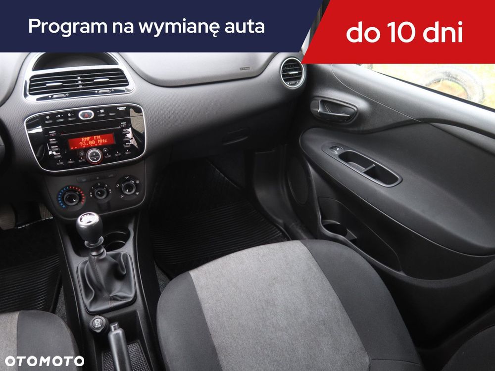 Fiat Punto 2012 - 10