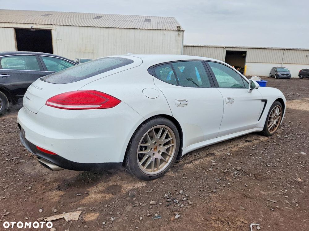 Porsche Panamera PDK - 4