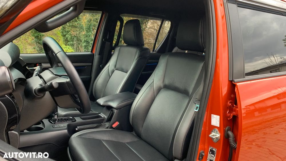 Toyota Hilux 2.8D 204CP 4x4 Double Cab AT Invincible Color Edition - 19