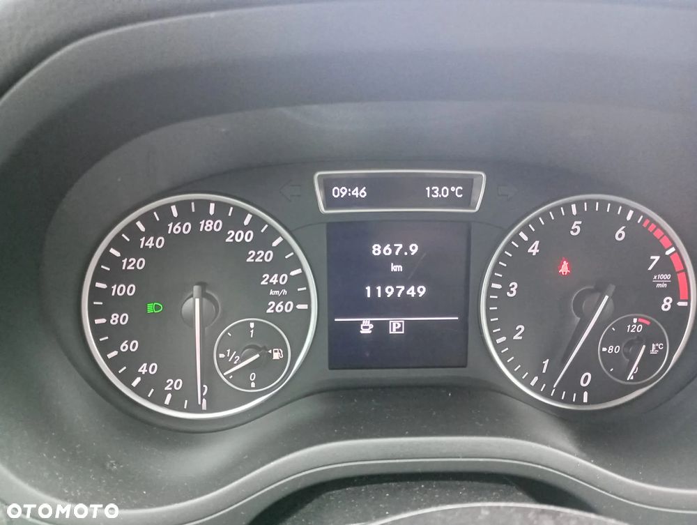 Mercedes-Benz Klasa B 200 (BlueEFFICIENCY) - 2