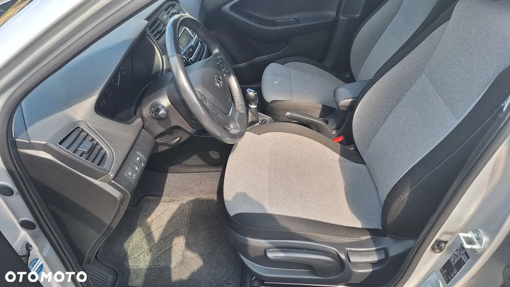 Hyundai i20 1.2 BlueDrive Comfort - 17