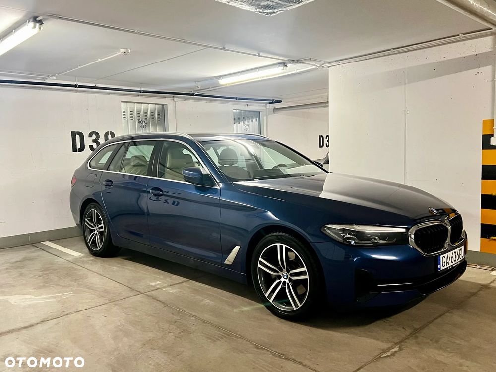 BMW Seria 5 520d xDrive Luxury Line sport - 37