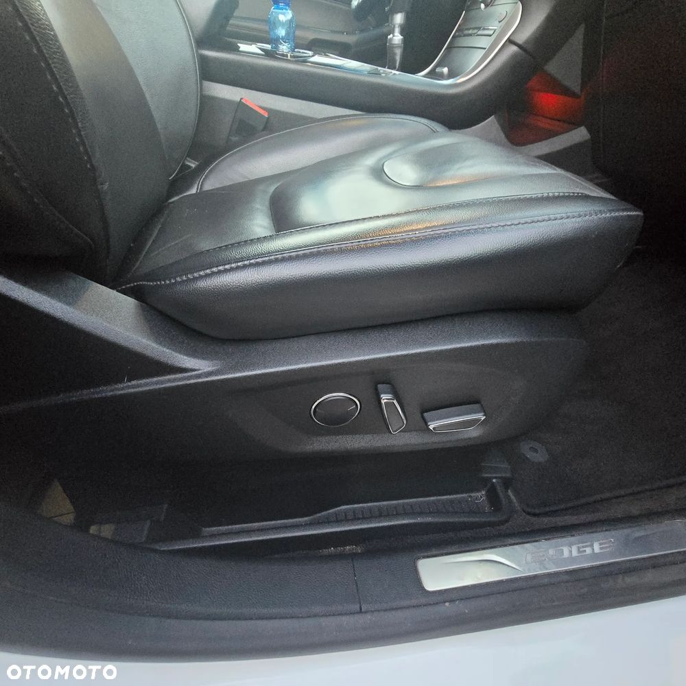 Ford Edge - 20