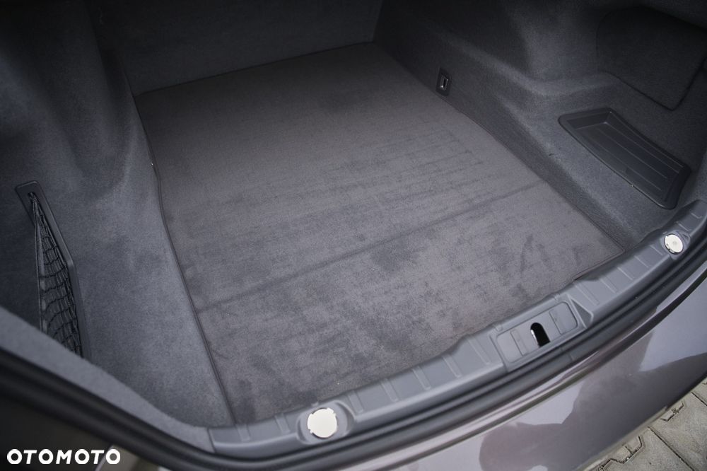 BMW Seria 7 750d xDrive - 39