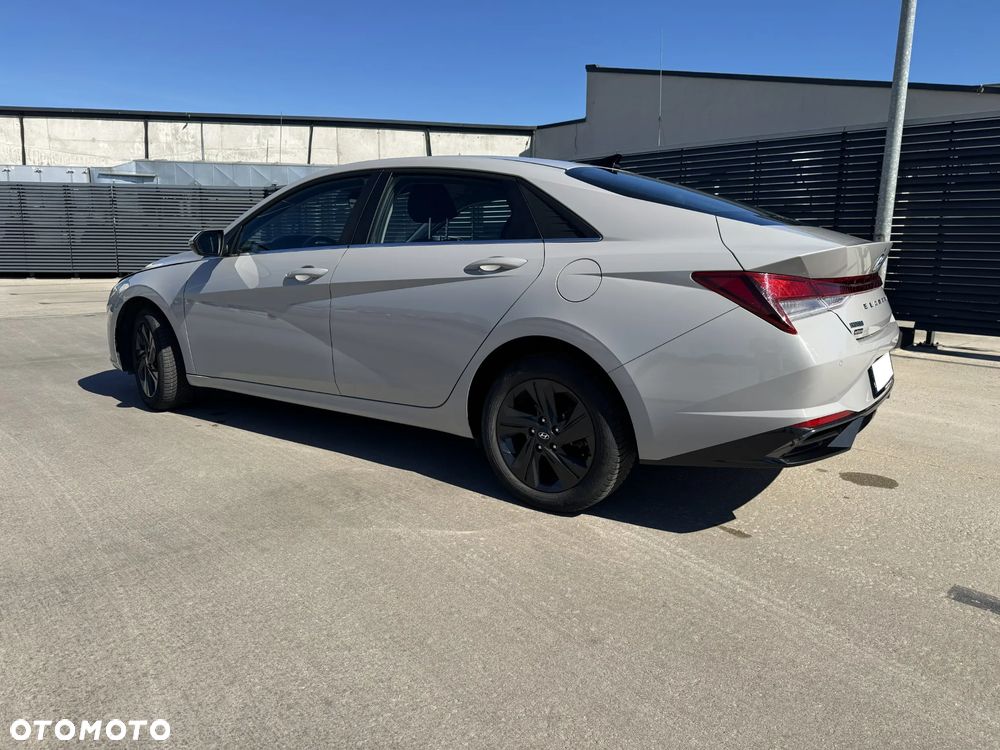 Hyundai Elantra 1.6 Smart CVT - 3
