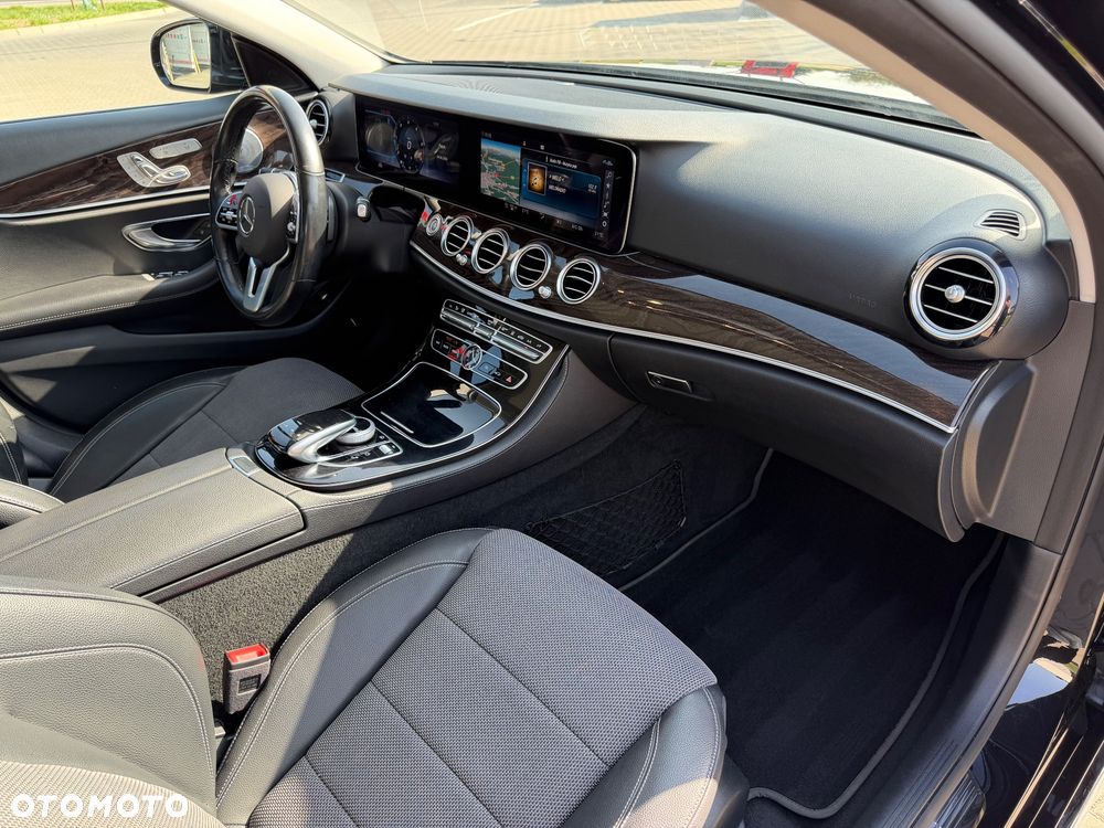 Mercedes-Benz Klasa E 220 d 9G-TRONIC Avantgarde - 27