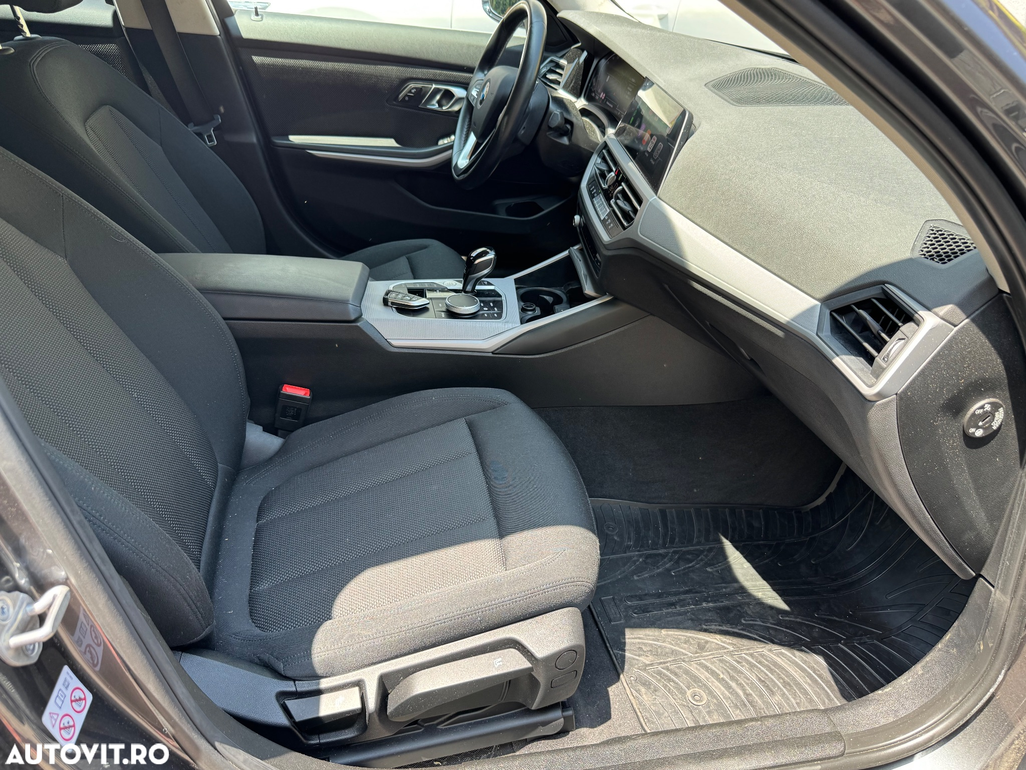 BMW Seria 3 320i AT - 15