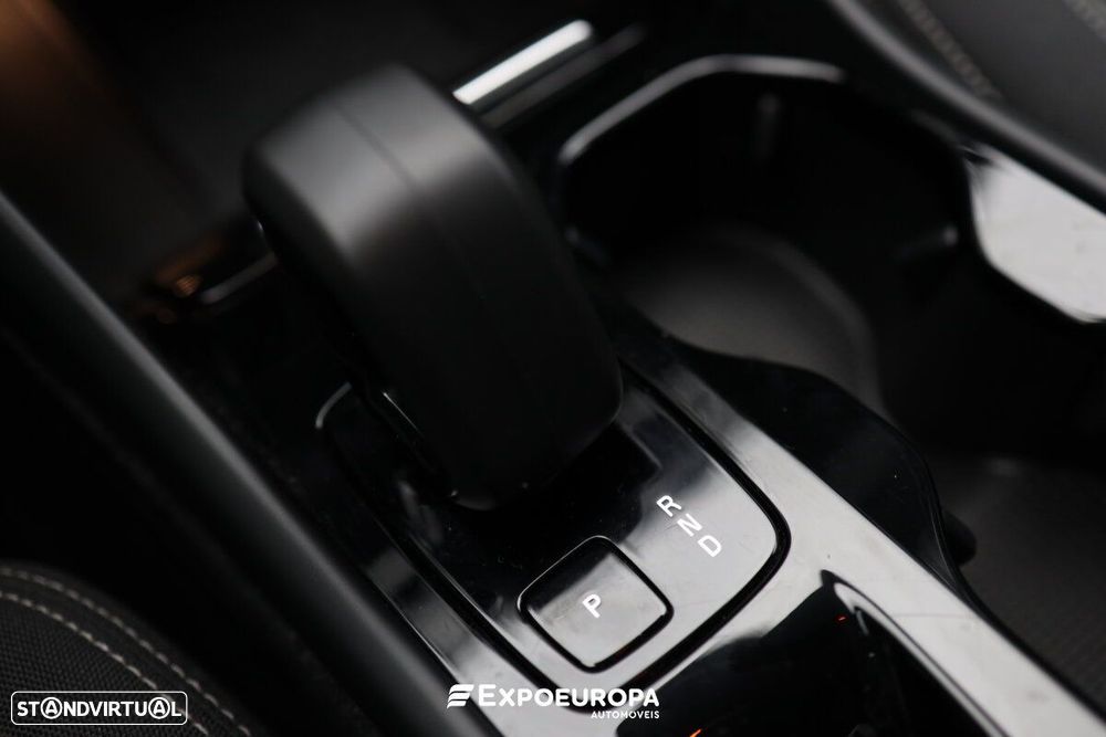 Volvo XC 40 1.5 T2 Plus Dark Auto - 24
