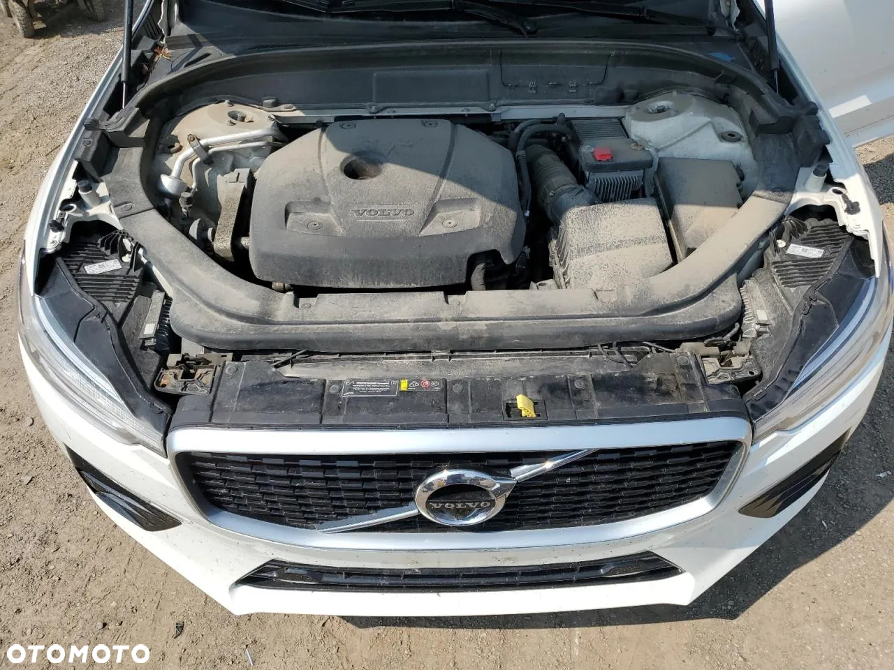 Volvo XC 60 T6 AWD R-Design - 40