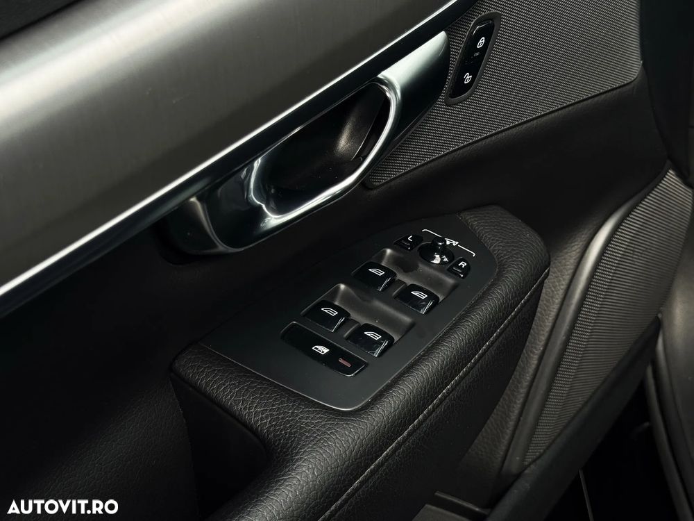 Volvo S90 D4 Momentum - 12