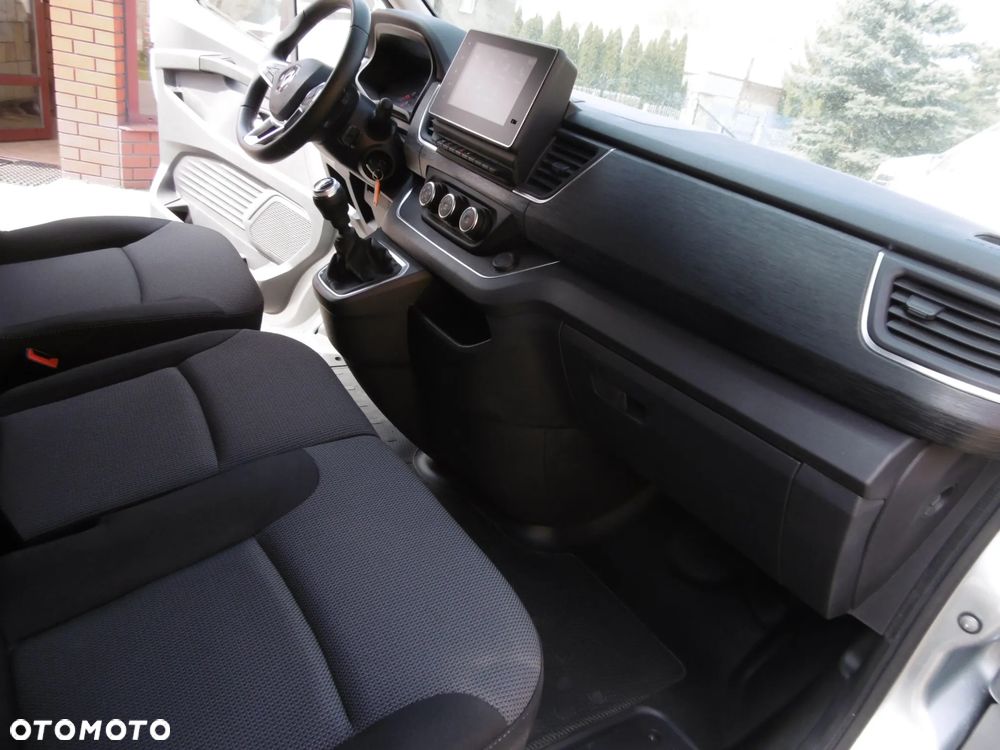 Renault Trafic - 8