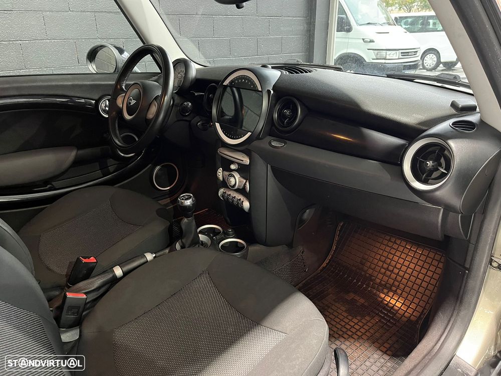 MINI 3 Portas Cooper - 23