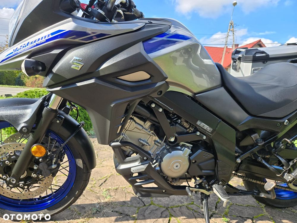 Suzuki V-STROM - 17