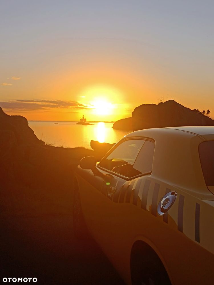 Dodge Challenger - 3