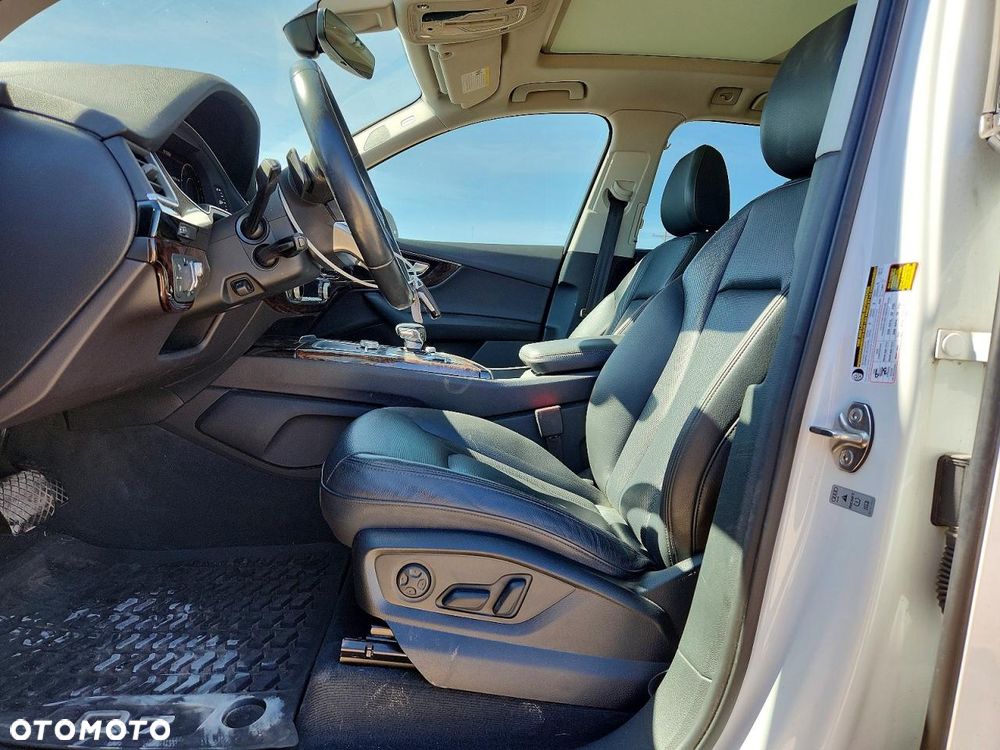 Audi Q7 3.0 TFSI Quattro Tiptronic - 7